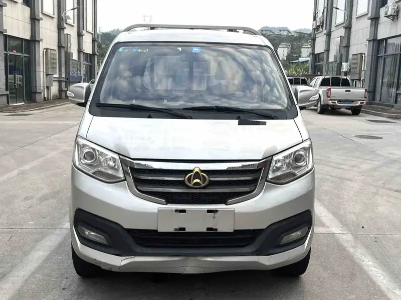 Vehicle photo 2