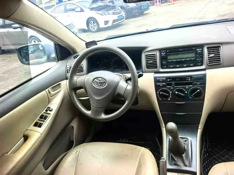 Vehicle photo 10