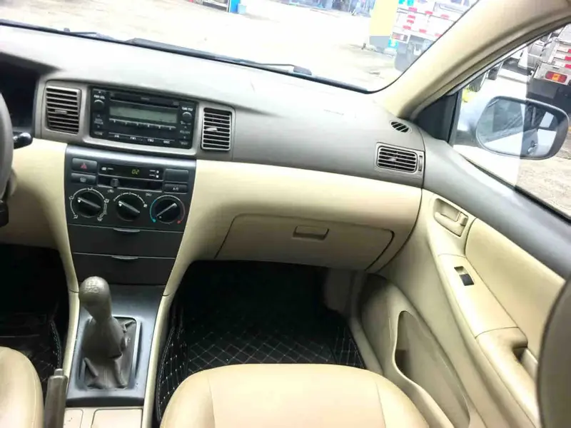 Vehicle photo 11