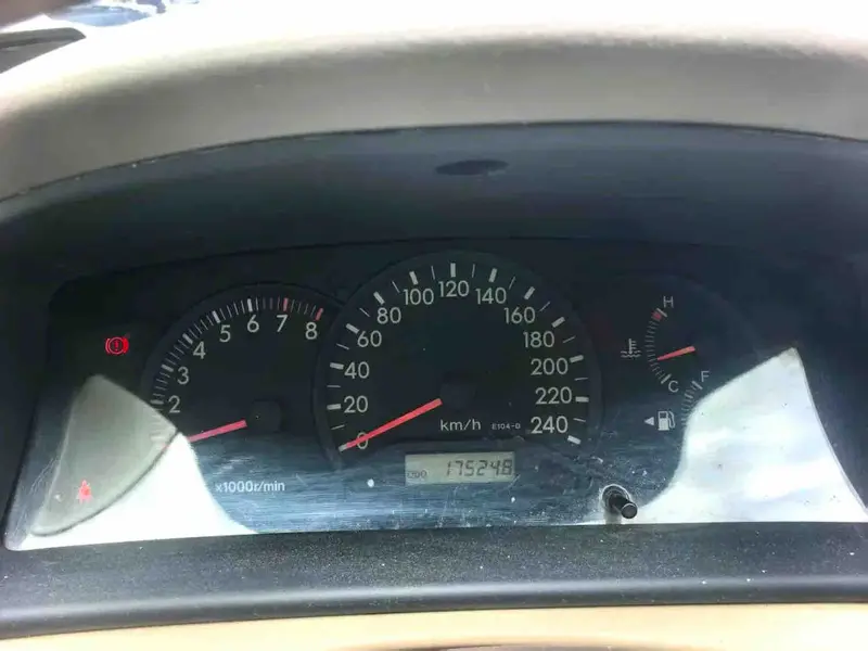 Vehicle photo 12