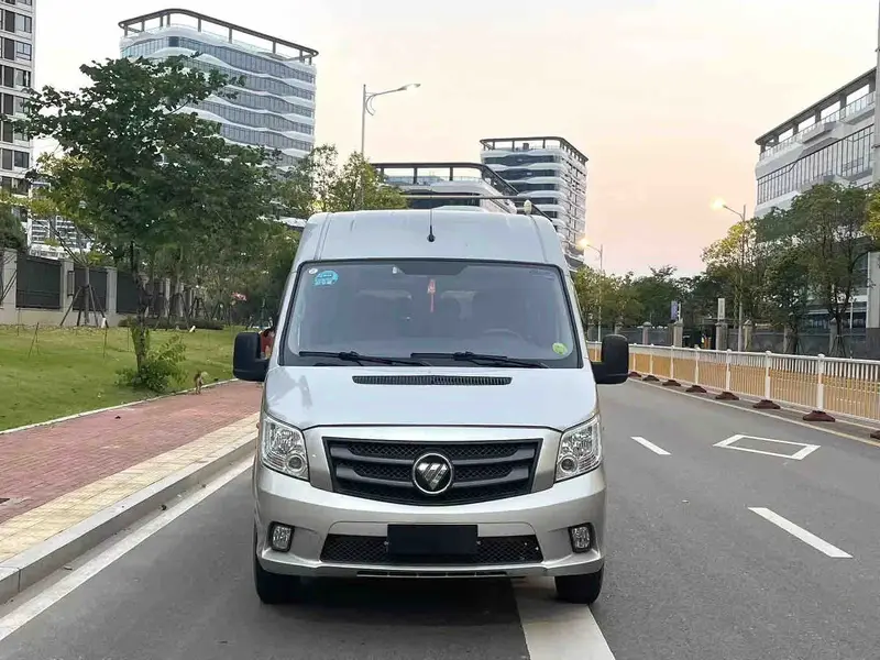 Vehicle photo 2