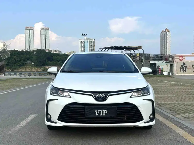 Vehicle photo 2