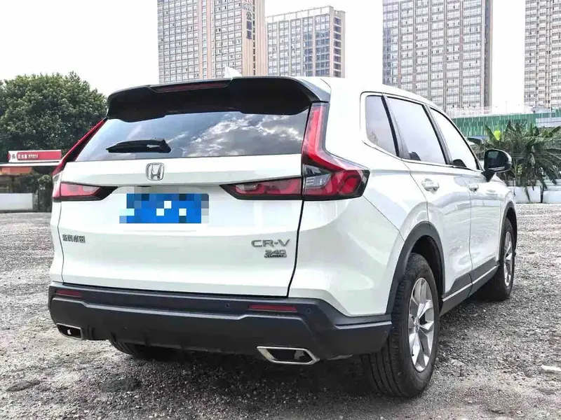Vehicle photo 5