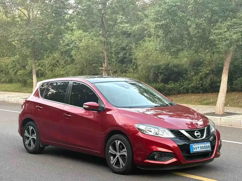 Vehicle photo 3