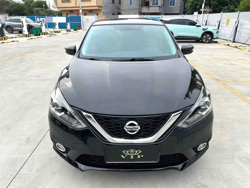 Vehicle photo 2