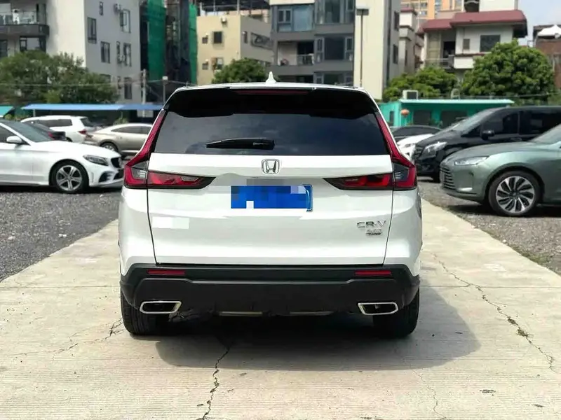 Vehicle photo 6