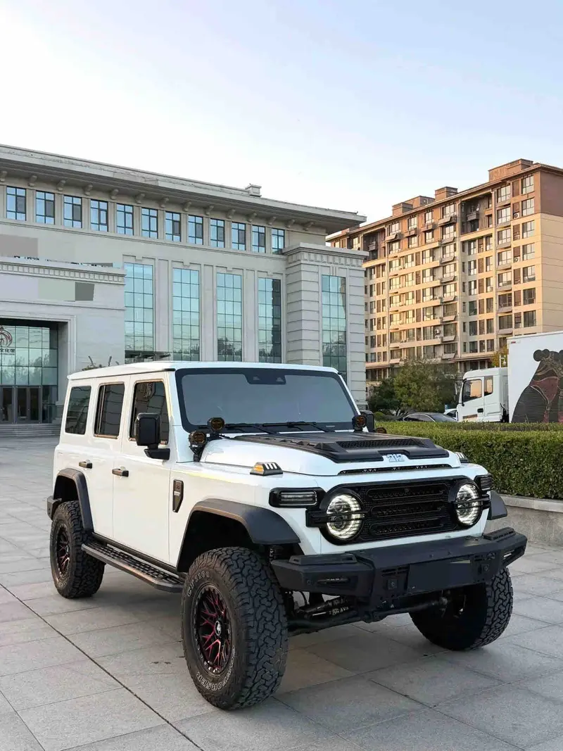 Vehicle photo 1