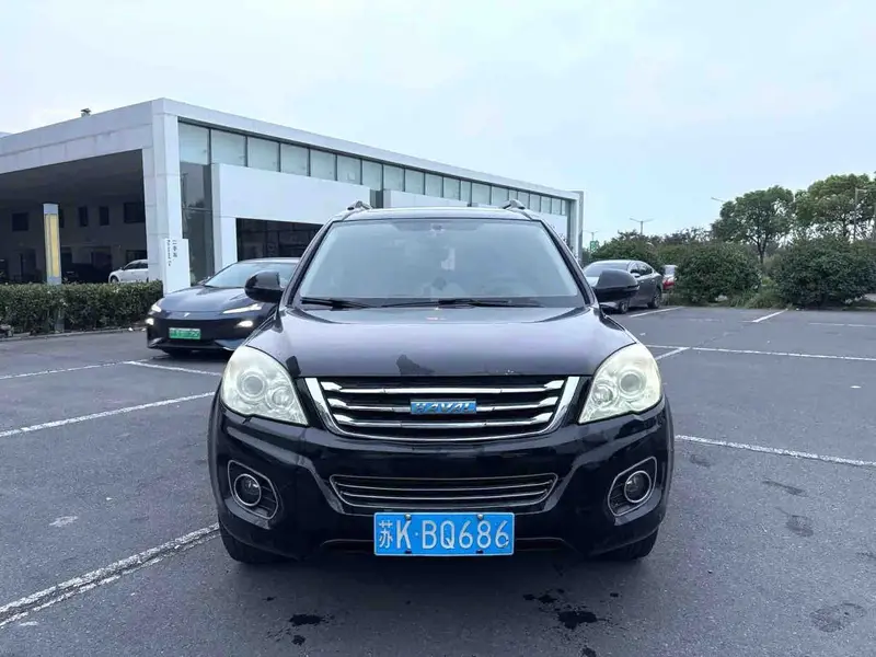 Vehicle photo 3