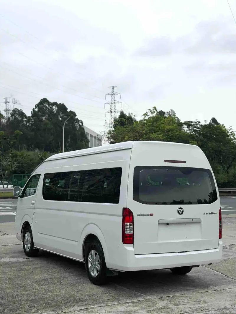 Vehicle photo 4
