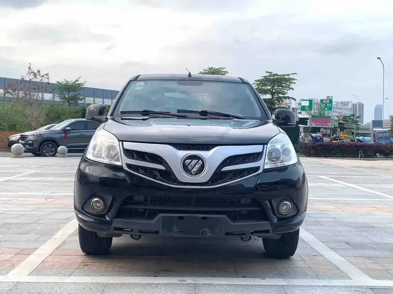 Vehicle photo 2