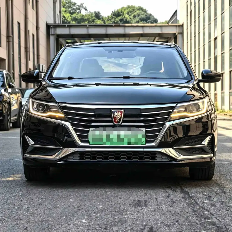 Vehicle photo 2
