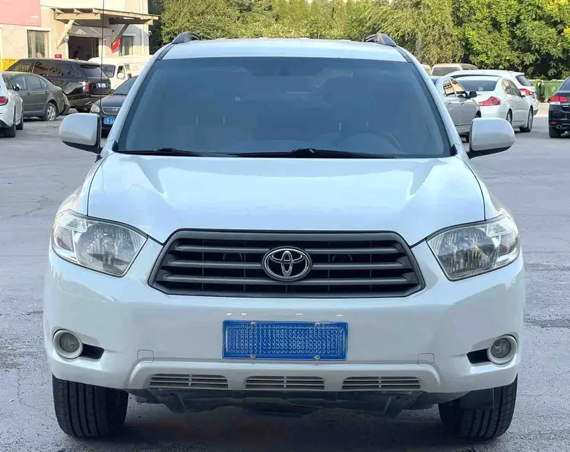 2011 Toyota Highlander 2.7L AT 2WD