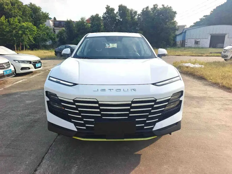 Vehicle photo 3