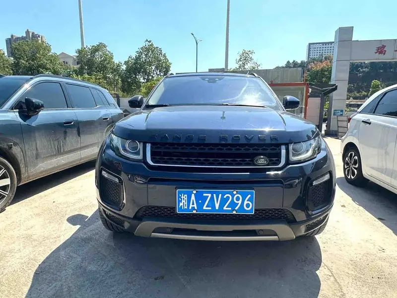 Vehicle photo 2