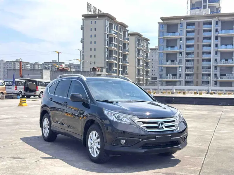 Vehicle photo 2