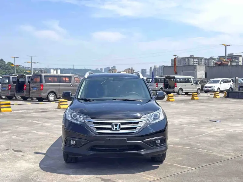 Vehicle photo 3
