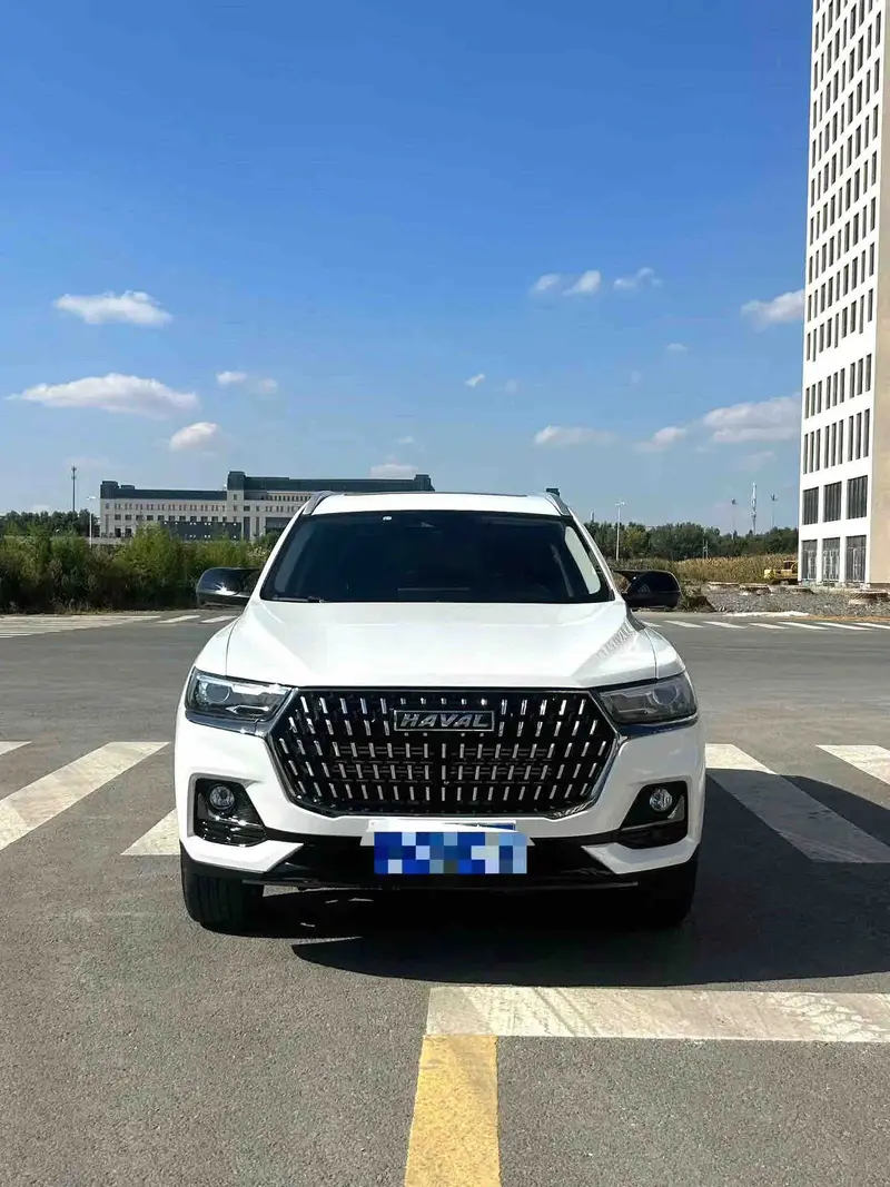 Vehicle photo 3