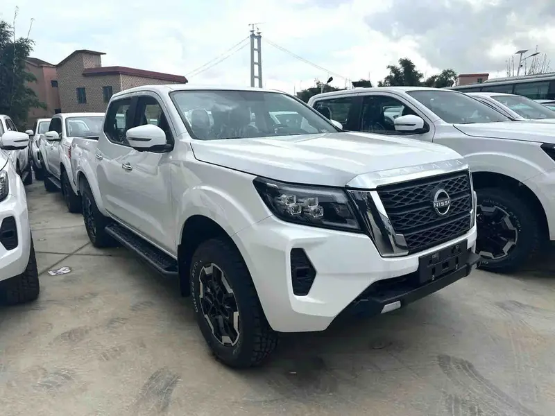 Vehicle photo 2