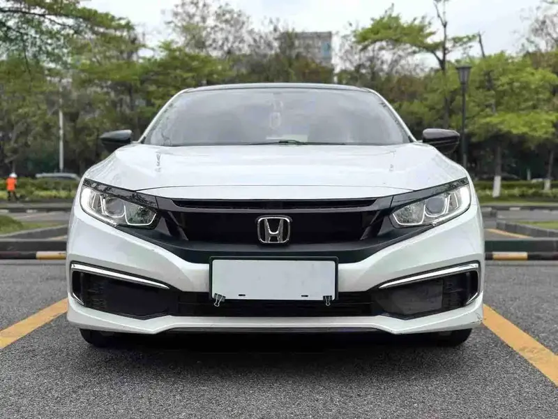 Vehicle photo 2