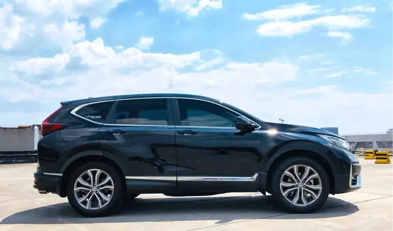 Vehicle photo 4