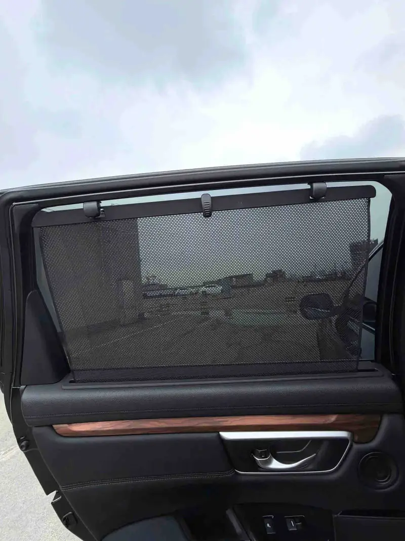 Vehicle photo 7