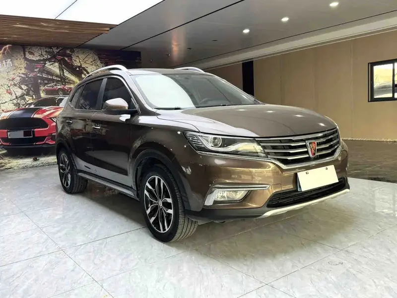 Vehicle photo 2