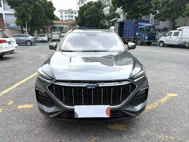 Vehicle photo 2