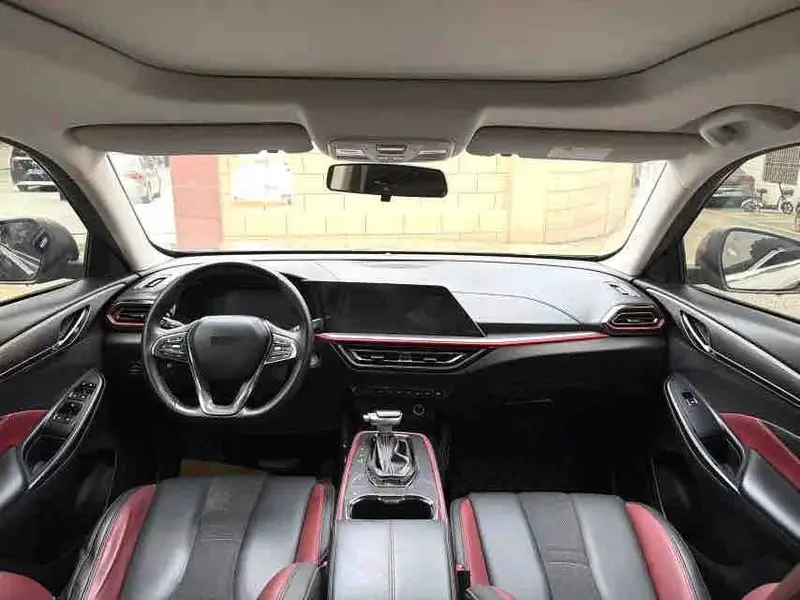 Vehicle photo 9