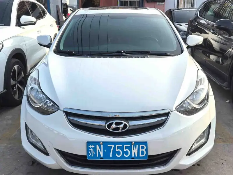 Vehicle photo 3