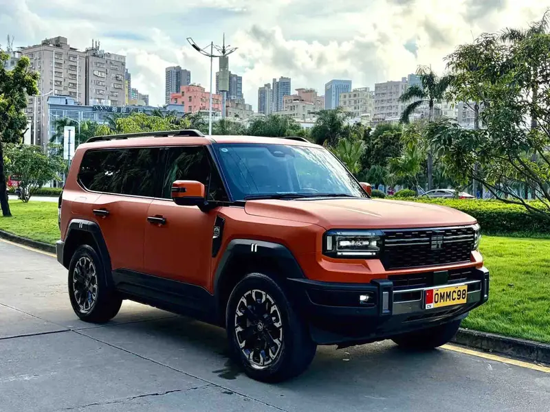 Vehicle photo 3