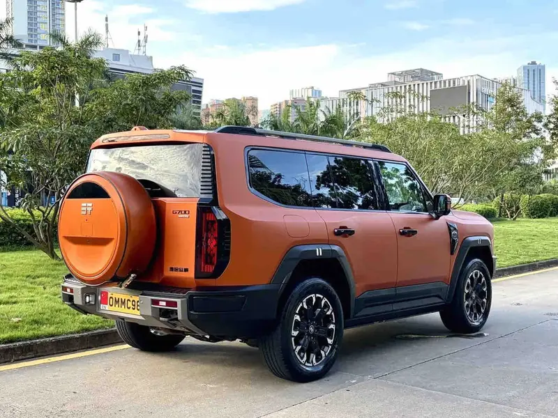 Vehicle photo 4