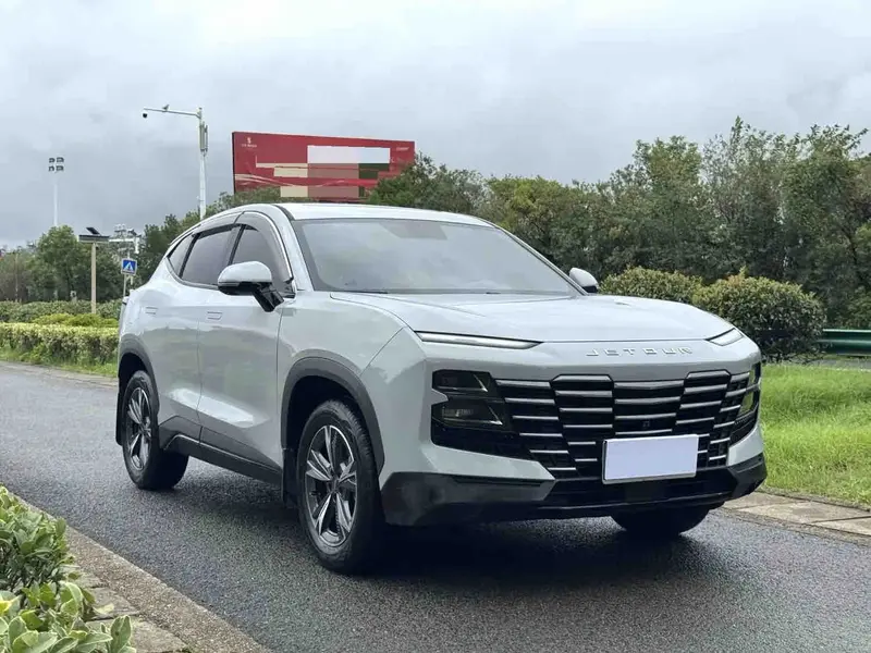 Vehicle photo 3