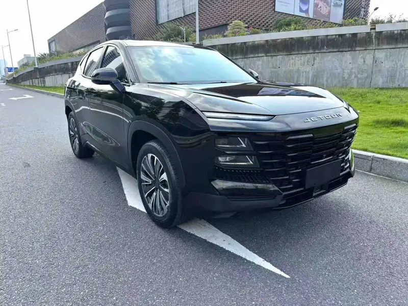 Vehicle photo 2