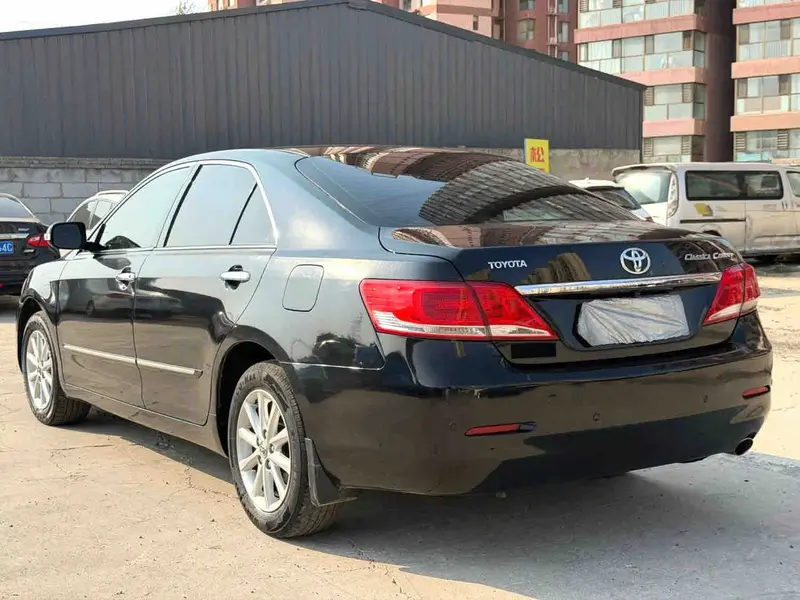 Vehicle photo 5