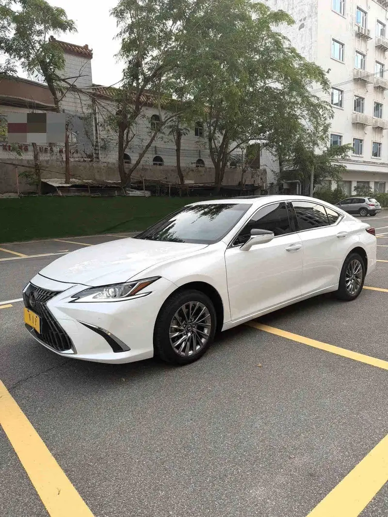 2022 Lexus ES 200 2.0L CVT