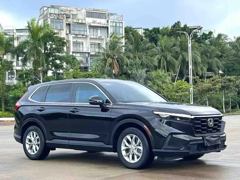 Vehicle photo 2