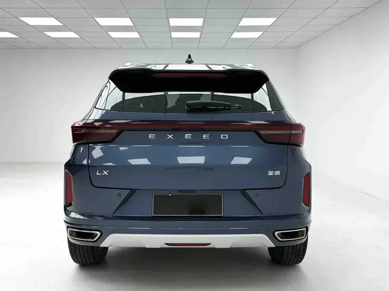 Vehicle photo 5