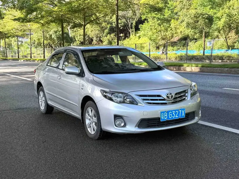 Vehicle photo 2