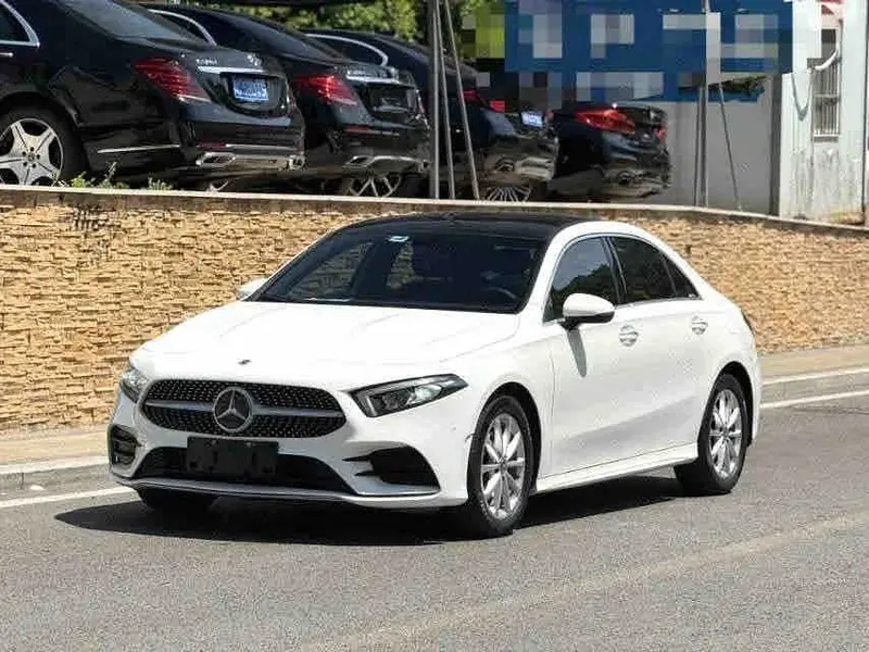 2021 Mercedes-Benz A-Class A 200 L 1.3T AT