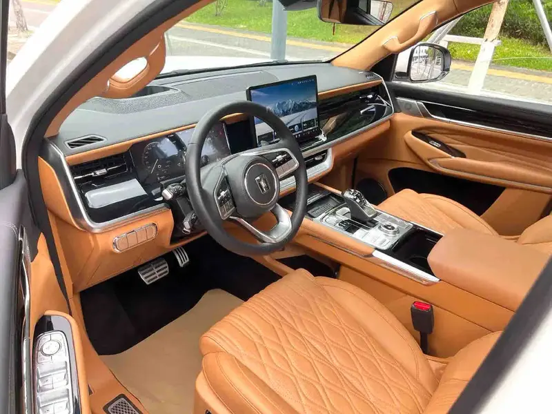 Vehicle photo 5
