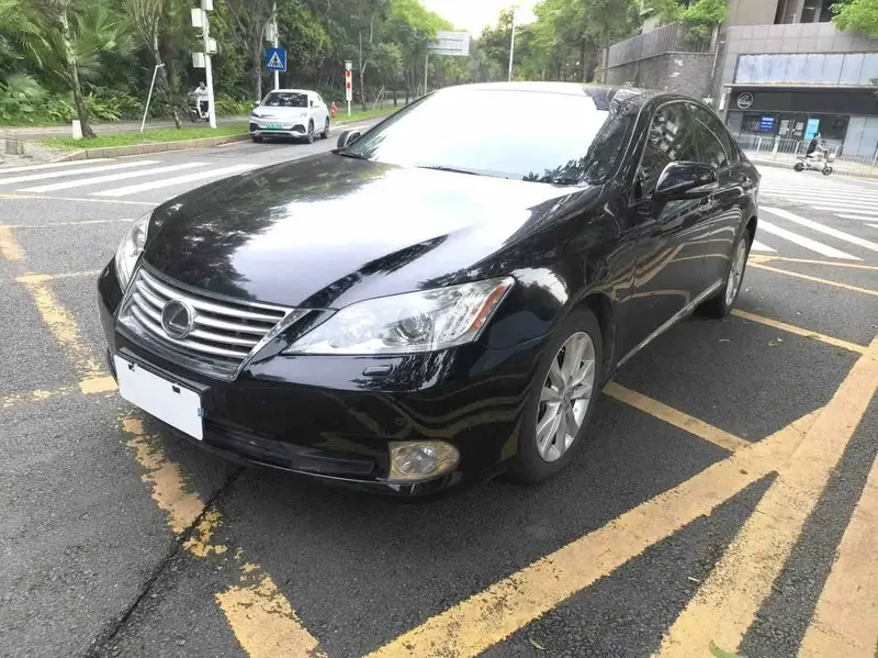2010 Lexus ES 240 2.4L AT