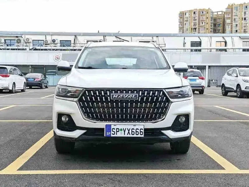Vehicle photo 3
