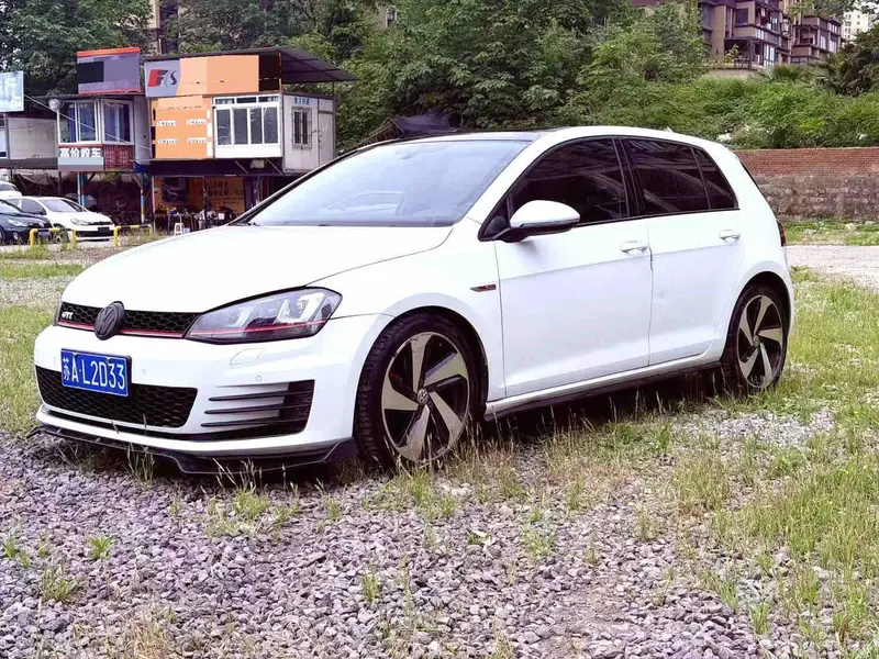 2016 Volkswagen Golf GTI 2.0TSI AT
