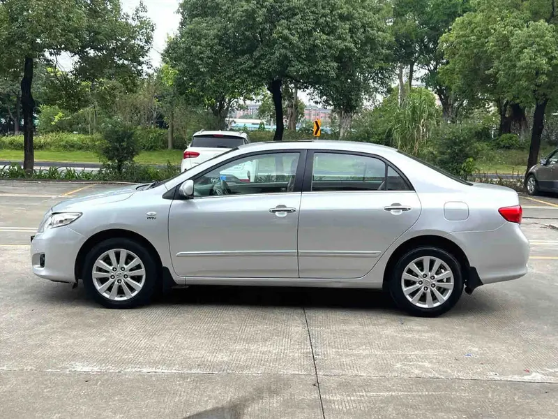 Vehicle photo 3