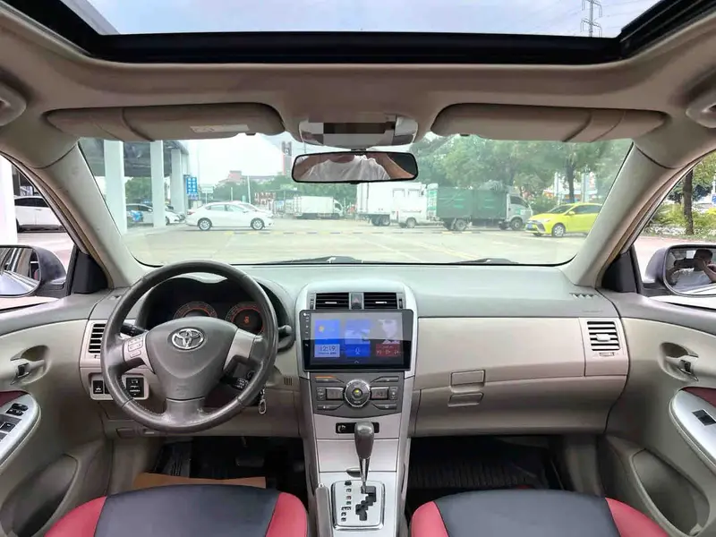 Vehicle photo 5