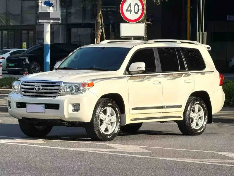 2015 Toyota Land Cruiser 4.0L AT 4WD
