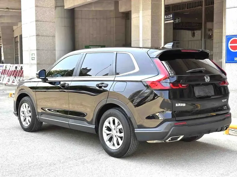 Vehicle photo 4