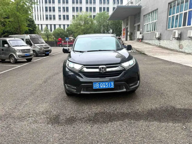 Vehicle photo 4