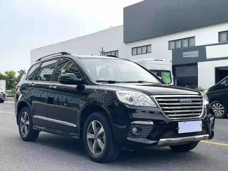 Vehicle photo 3