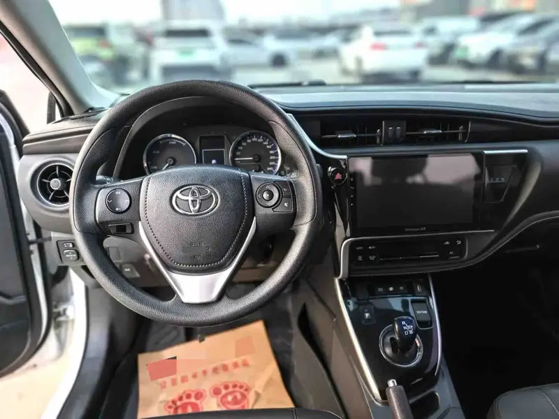 Vehicle photo 3
